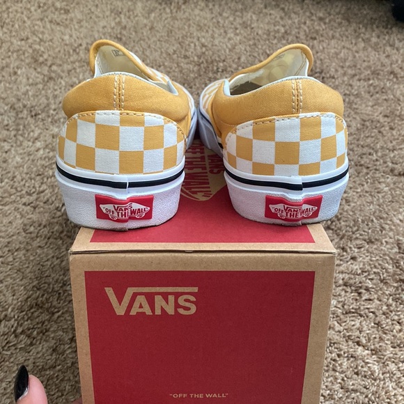 Vans | Almost New Classic Slip-on Checkered - Picture 3 of 8